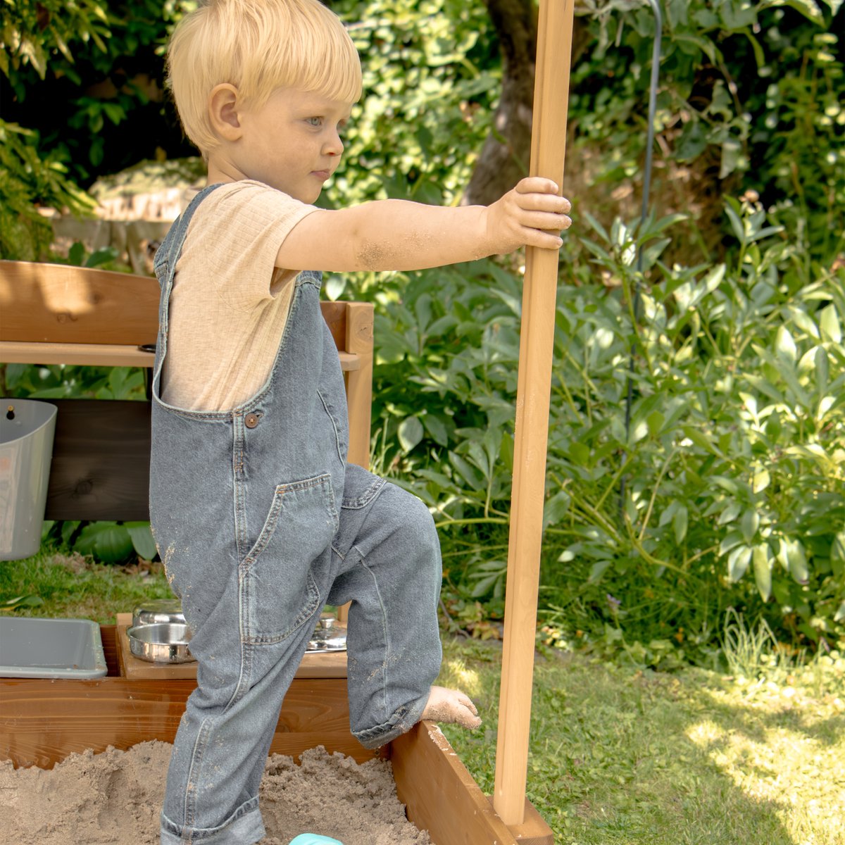 AXI Dora Boot zandbak met speelkeuken en dak (UV50) 160 x 100 cm Antraciet/bruin – Met krijtbord en opbergruimte - Inclusief gronddoek - 10 jaar garantie! — afbeelding 8