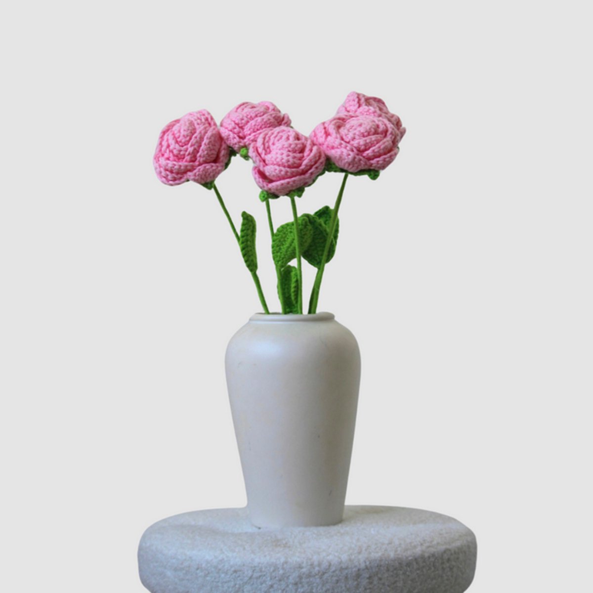 Woolbloom - kunstbloemen - Gehaakte Bloemenboeket - Roze rozen - Valentijnsdag - Valentijn - Roze rozen