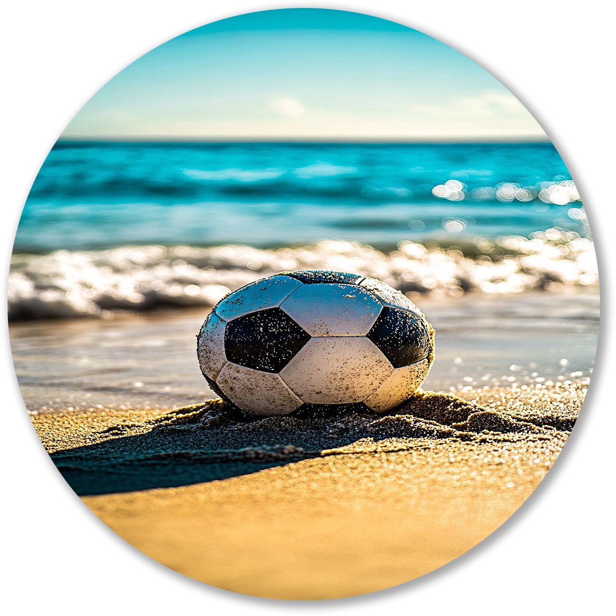 Voetbal op het strand - Strand muurdecoratie rond - Rond kunstwerk voetbal - Hyperrealisme - Forex ronde decoratie - Eigentijdse wanddecoratie - muurcirkel forex 60x60 cm