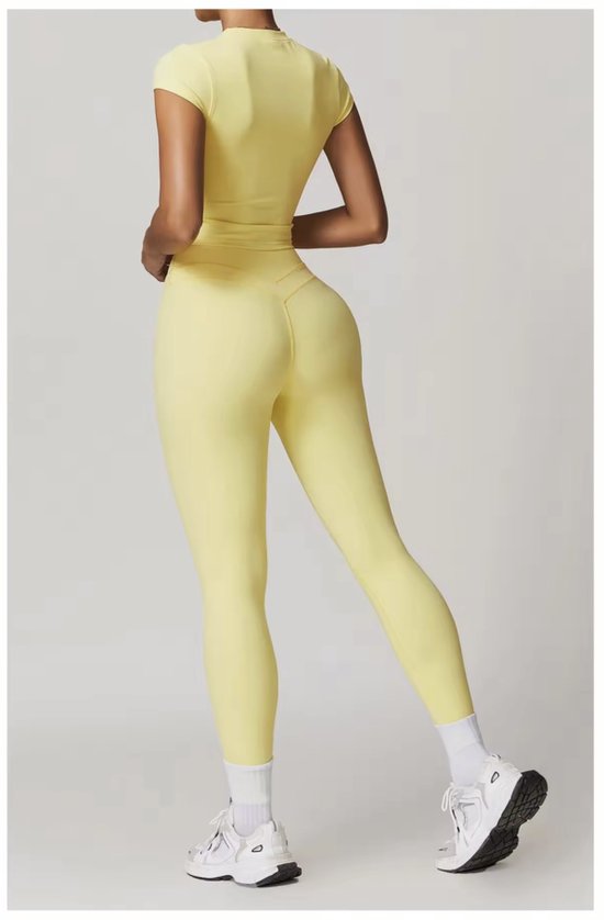 Set de sport Eclipse – Taille M – Jaune – Ensemble de sport 3 pièces avec soutien-gorge, haut à manches courtes et legging taille haute – Yellow – Sans coutures et résistant aux squats