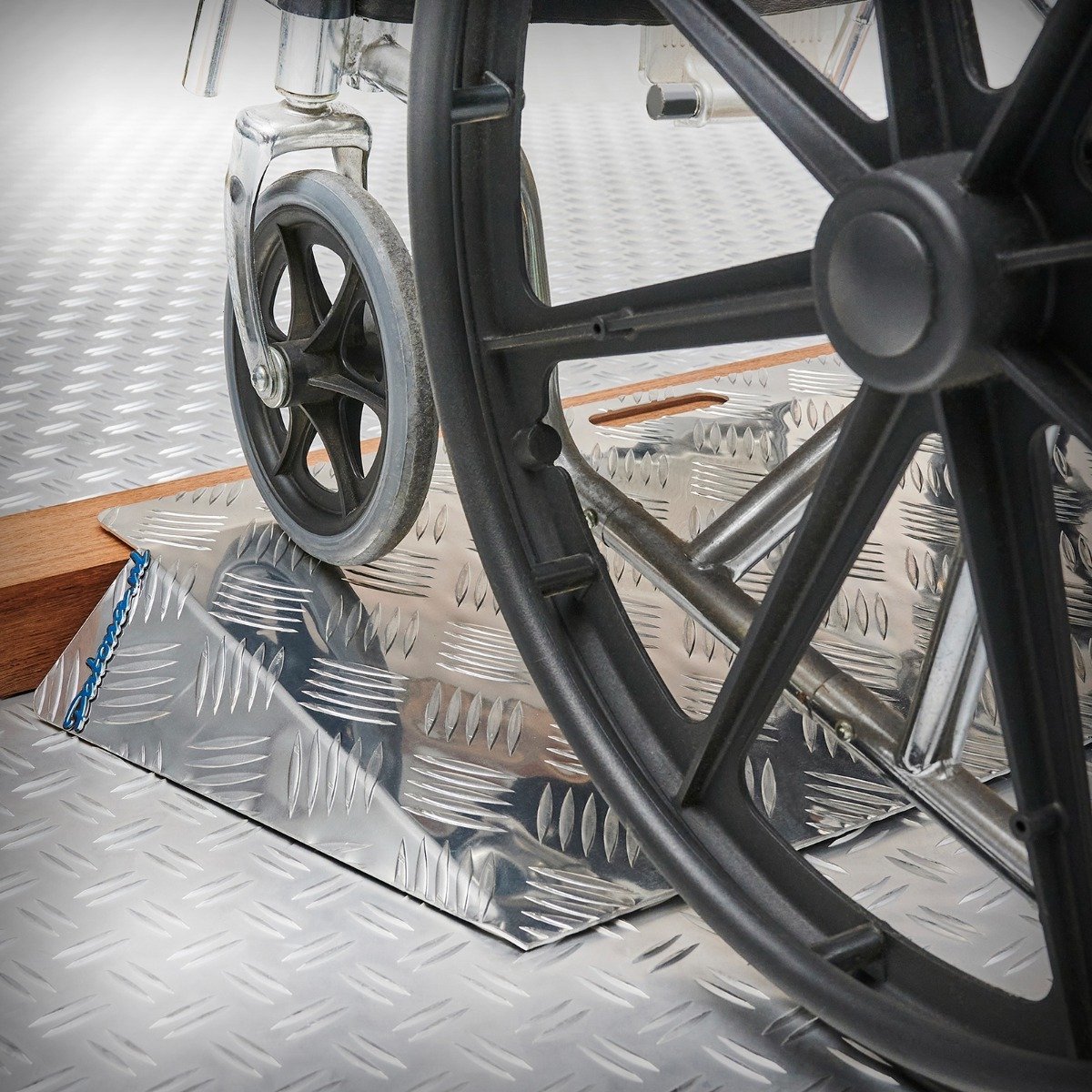 Datona® Aluminium drempelhulp kort 6 - 9 cm + rubberen drempelhulp 15 mm