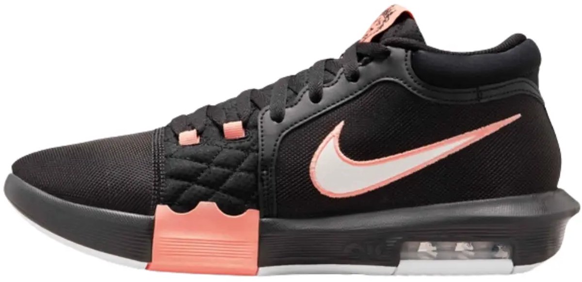 Nike lebron witness viii in de kleur . Zwart