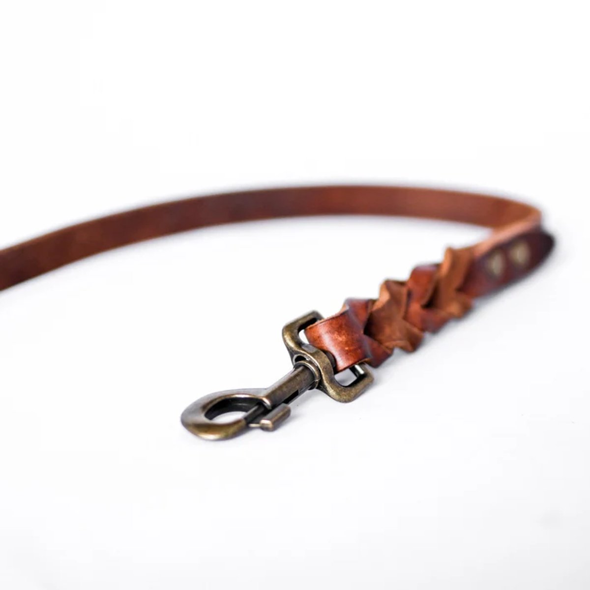 Cooper & Quint Twisted - Hondenriem gevlochten leer - Bruin - 140cm - Oud Messing
