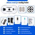 De inhoud van de doos: robot, 10x microvezeldoeken, 4x reinigingsringen, veiligheidstouw, adapter, afstandsbediening, waterflesje, handleiding.