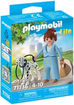 PLAYMOBIL My Life - Manager met dalmatiër - Wandeling tijdens haar lunchpauze - 71736