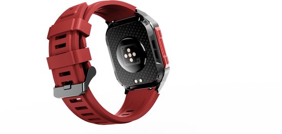 Achterkant van een rode smartwatch met een zwart, koolstofvezel-achtig patroon en sensoren.