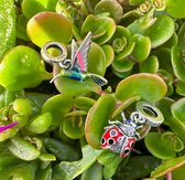 Dieren en Natuur - Zilveren bedels - Bedel kolibri | Kleurrijke charm met emaille | 925 Sterling Zilver - Geschikt voor alle merken - Met 925 Zilver Certificaat - Tip voor Moederdag