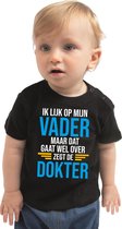 Ik lijk op mijn vader cadeau t-shirt zwart voor peuter / kinderen - jongen / meisje 86