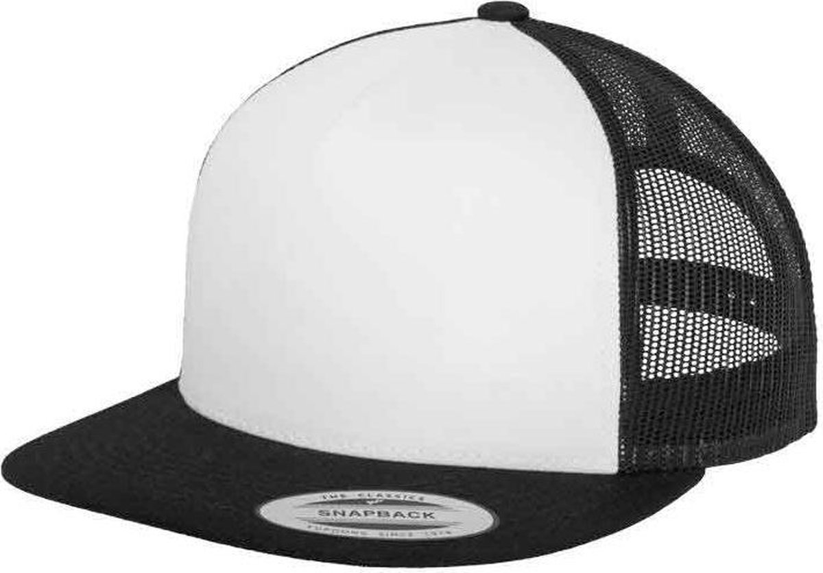 Urban Classics - Basic Trucker pet - Zwart/Wit
