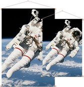 Bruce McCandless first spacewalk (ruimtevaart) - Foto op Textielposter - 90 x 135 cm