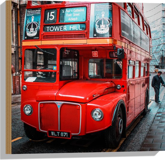 Hout - Traditionele Rode Bus in Londen, Verenigd Koninkrijk - 50x50 cm - 9 mm dik - Foto op Hout (Met Ophangsysteem)