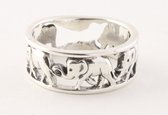 Opengewerkte zilveren ring met olifanten - maat 17