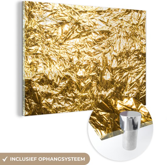 MuchoWow® Glasschilderij 120x80 cm - Schilderij acrylglas - Gouden folie met een gerimpelde textuur - Foto op glas - Schilderijen
