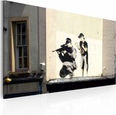 Schilderij - Banksy - Sluipschutter en Jongetje, 40x60cm , wanddecoratie , premium print op canvas