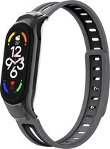Siliconen Smartwatch bandje - Geschikt voor Xiaomi Mi Band 7 sport bandje met frame - grijs/zwart - Strap-it Horlogeband / Polsband / Armband