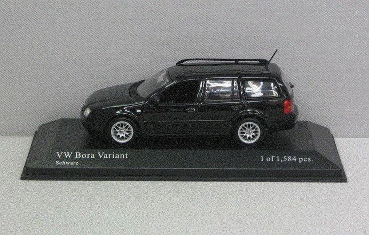 ミニカー Minichamps 1:43 Volkswagen Bora Variant Volkswagen Bora Variant 1999 - 1:43 - Minichamps | bol