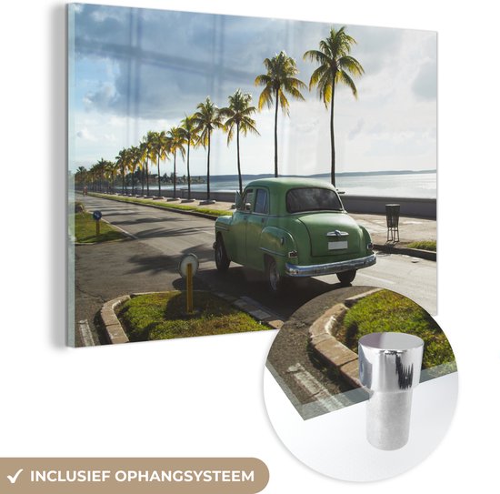 MuchoWow® Glasschilderij 30x20 cm - Schilderij acrylglas - Auto- Cuba - Palmboom - Foto op glas - Schilderijen