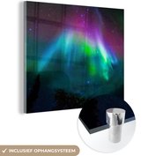 MuchoWow® Glasschilderij 90x90 cm - Schilderij acrylglas - Noorderlicht - Sterrenhemel - Kleuren - Foto op glas - Schilderijen