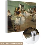 MuchoWow® Glasschilderij 50x50 cm - Schilderij acrylglas - De balletklas - Schilderij van Edgar Degas - Foto op glas - Schilderijen