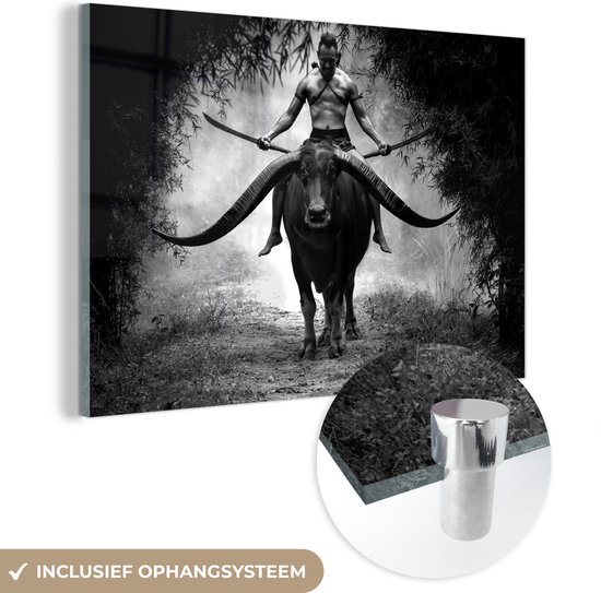 MuchoWow® Glasschilderij 90x60 cm - Schilderij acrylglas - Thaise krijger en zijn buffel - zwart wit - Foto op glas - Schilderijen