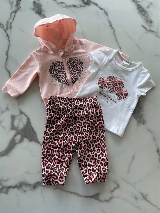 Baby meisjes setje 3 delig Roze met panterprint "Princess" bestaande uit een broek, t-shirt en een vest, verkrijgbaar in de maten 56 t/m 80