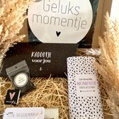 Cadeaupakket | Liefste Mama | Chocolade | Brievenbus | Verwenpakket | LaVini | Thee | liefste Mama | Cadeautje Voor haar | Geluksmoment | Bloemen