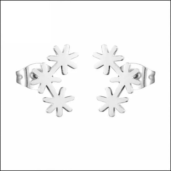 Aramat jewels ® - Zilverkleurige zweerknopjes 3 bloemen oorbellen chirurgisch staal 10x4mm