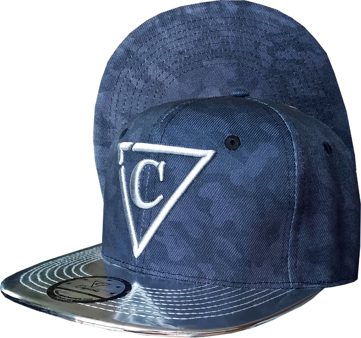 Capiche® Snapback Pet Heren – Zwarte Camo – Zwart & Zilver Metallic – Verstelbaar met Druksluiting – Sportcap – Baseball Cap – Mannen Cap – Camouflage Pet