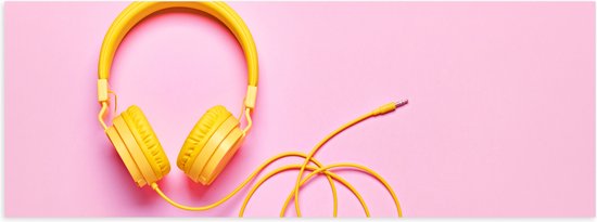 Poster Glanzend – Gele Headset tegen Roze Achtergrond - 60x20 cm Foto op Posterpapier met Glanzende Afwerking