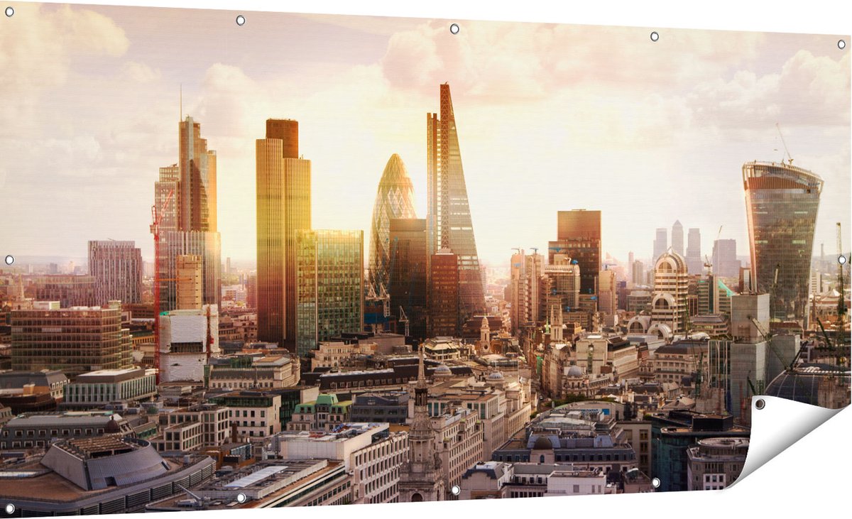 Gards Tuinposter Londen bij Zonsondergang in een Moderne Wijk - 180x90 cm - Tuindoek - Tuindecoratie - Wanddecoratie buiten - Tuinschilderij Multikleur
