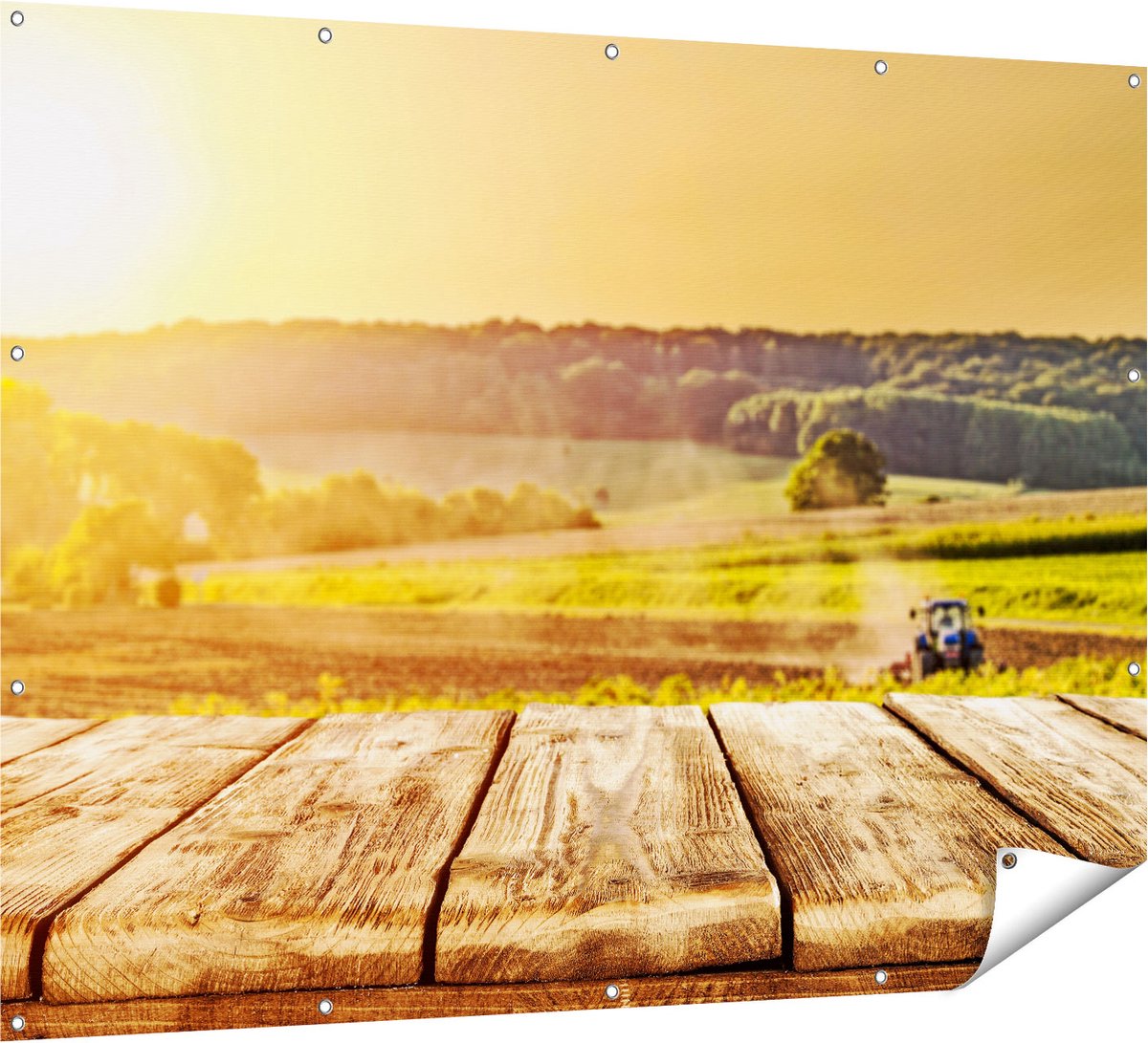 Gards Tuinposter Tractor in het Veld met Houten Planken - 160x120 cm - Tuindoek - Tuindecoratie - Wanddecoratie buiten - Tuinschilderij Multikleur