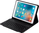 Toetsenbord Hoes Geschikt voor: iPad 9,7 inch / iPad 6e / 5e generatie / iPad Air 2 / iPad Air 1 draadloze Bluetooth-toetsenbord beschermhoes - zwart