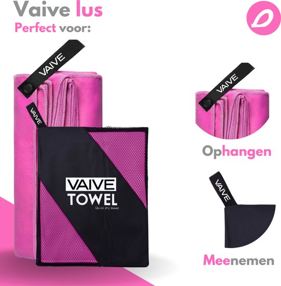Roze VAIVE handdoek en draagtas met VAIVE label. De lussen tonen hoe de handdoek kan worden opgehangen en meegenomen.