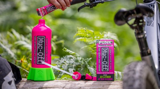 Muc-Off - Bottle For Life - Fiets & Motor Poestmiddel - Aluminium Spuitfles met Punk Powder - Voordeelverpakking - 20609 van Muc-Off — afbeelding 3