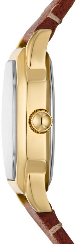 Zijaanzicht van een gouden horloge met vierkante kast, glanzende lunette en opwindknopje.