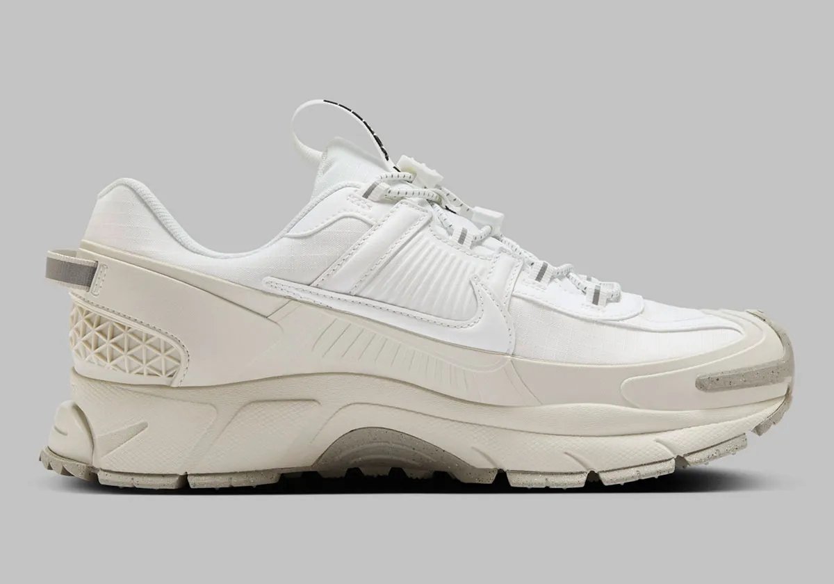 Sneakers Nike Zoom Vomero 5 Roam “”Summit Wit