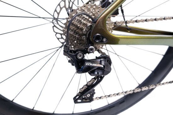 Rinos Odin3 Carbon Road - RaceFiets - met SHIMANO 105 ST-R7000 - 22 versnellingen en schijfremmen - lichte fiets voor dames en heren - 700 x 40C - Kameleon Goud - Groent L-56 van Rinos — afbeelding 2
