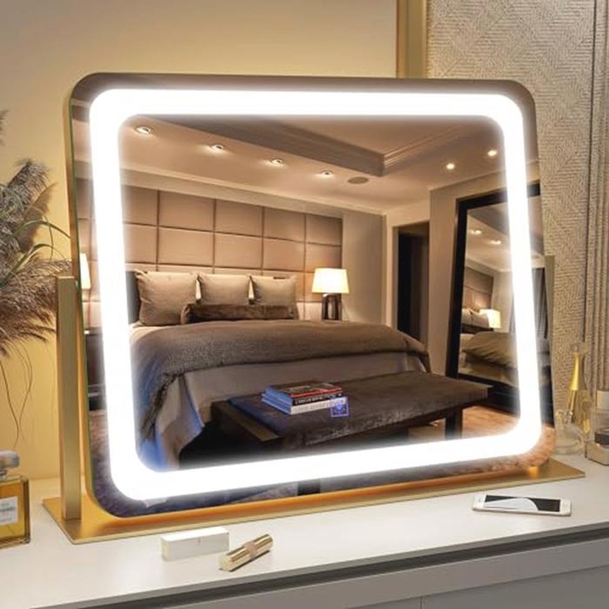 Correcte make-upspiegel met dimbare verlichting en touchscreen