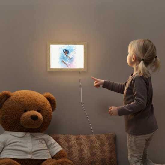 Nachtlampje 20x15 cm - Kinder lampje - Elf - Blauw - Magie - Roze - Tafellamp kinderkamer - Slaapkamer lamp - Bedlamp kinderen - Kinderlampje stopcontact - Wandlamp babykamer - Nachtlampjes van Savemy. — afbeelding 5