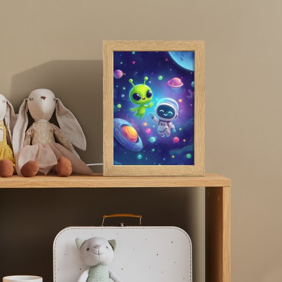 Nachtlampje 15x20 cm - Kinder lampje - Alien - Astronaut - Ruimte - Planeten - Tafellamp kinderkamer - Slaapkamer lamp - Bedlamp kinderen - Kinderlampje stopcontact - Wandlamp babykamer - Nachtlampjes van Merkloos — afbeelding 3