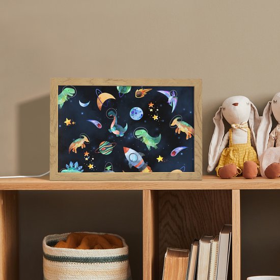 Nachtlampje 30x20 cm - Kinder lampje - Ruimte - Dino - Dinosaurus - Jongens - Tafellamp kinderkamer - Slaapkamer lamp - Bedlamp kinderen - Kinderlampje stopcontact - Wandlamp babykamer - Nachtlampjes van Merkloos — afbeelding 3