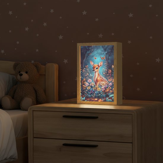 Nachtlampje 20x30 cm - Kinder lampje - Hert - Magisch - Sprookjesbos - Tafellamp kinderkamer - Slaapkamer lamp - Bedlamp kinderen - Kinderlampje stopcontact - Wandlamp babykamer - Nachtlampjes van Merkloos — afbeelding 2