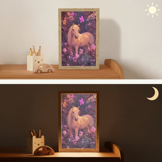 Nachtlampje 20x30 cm - Kinder lamp - Paard - Bloemen - Paars - Vlinder - Tafellamp kinderkamer - Slaapkamer lamp - Bedlamp kinderen - Kinderlampje stopcontact - Wandlamp babykamer - Nachtlampjes van Merkloos — afbeelding 4