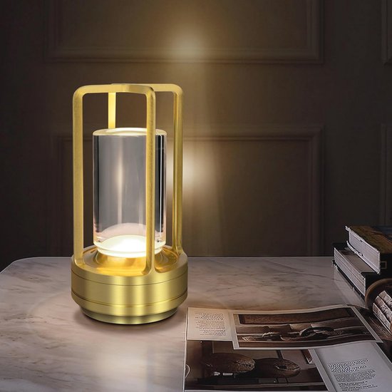Deze Draadloze Tafellamp Is Oplaadbaar, Superhandig Voor Binnen En Buiten – Metaal, USB-C, 3 Standen (goud)