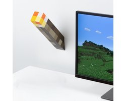 foto van Minecraft - Fakkel Lamp - Torch - 13cm hoog