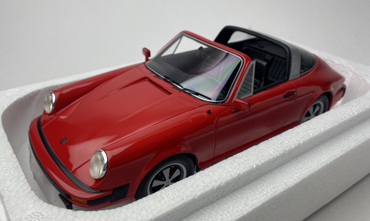 Porsche 911 Targa - 1:18 - Schuco
