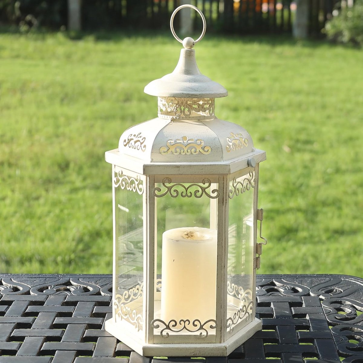 Decoratieve Vintage Kaarslantaarn 15 Inch - Buiten Hangende Lantaarns met Gehard Glas - Witte Metalen Kandelaar voor Terras en Veranda