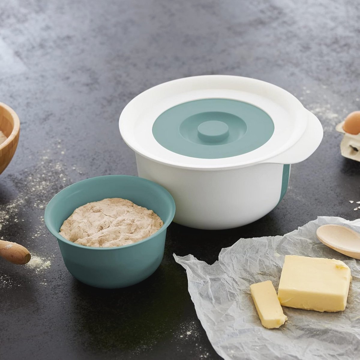 Set van 2 kunststof mengkommen met deksel en spatbescherming – 1,2 l + 4 l