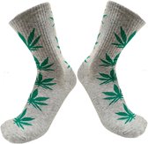 Weed Sokken - dames maat 36 tot 41 - Wietblaadjes/Cannabis/Marihuana/Mary Jane - Stoner socks - Grijs