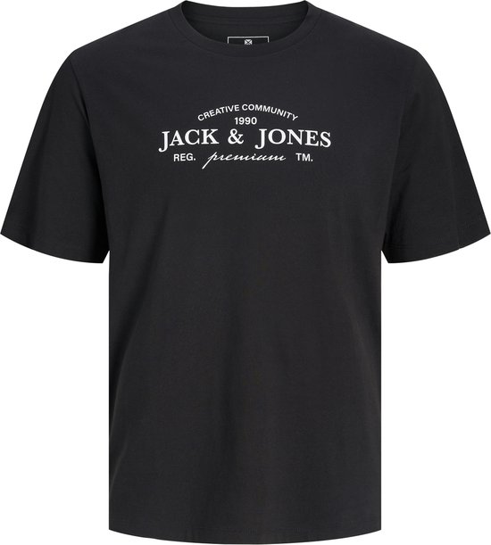Zwart T-shirt van Jack & Jones met witte tekst 'CREATIVE COMMUNITY 1990 JACK & JONES REG. PREMIUM TM'.
